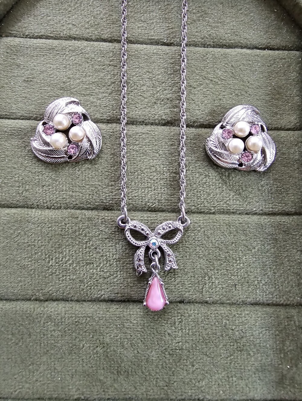 Vintage Necklace And Earring Set